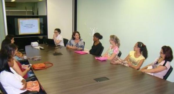 carteira-profissional-entregue-para-15-nutricionistas