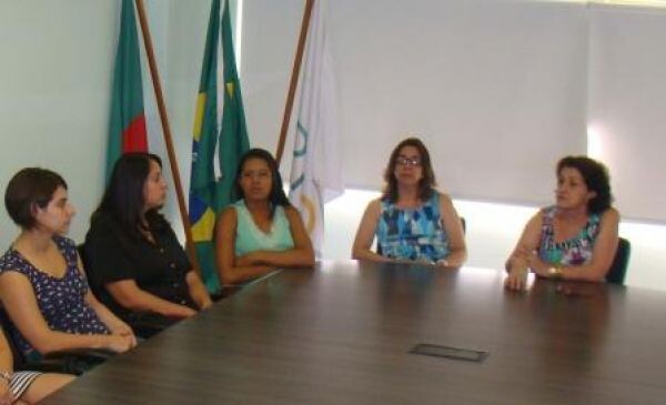 entrega-de-carteiras-profissionais-a-nutricionistas